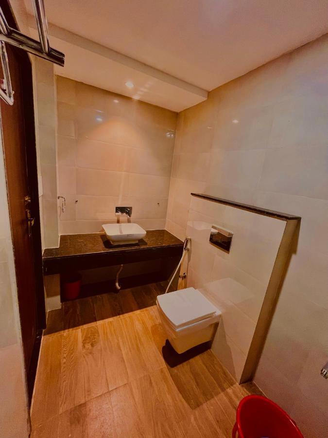 Hotel The Pacific Grand, Haridwār Esterno foto