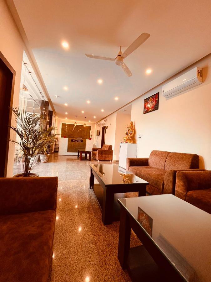 Hotel The Pacific Grand, Haridwār Esterno foto